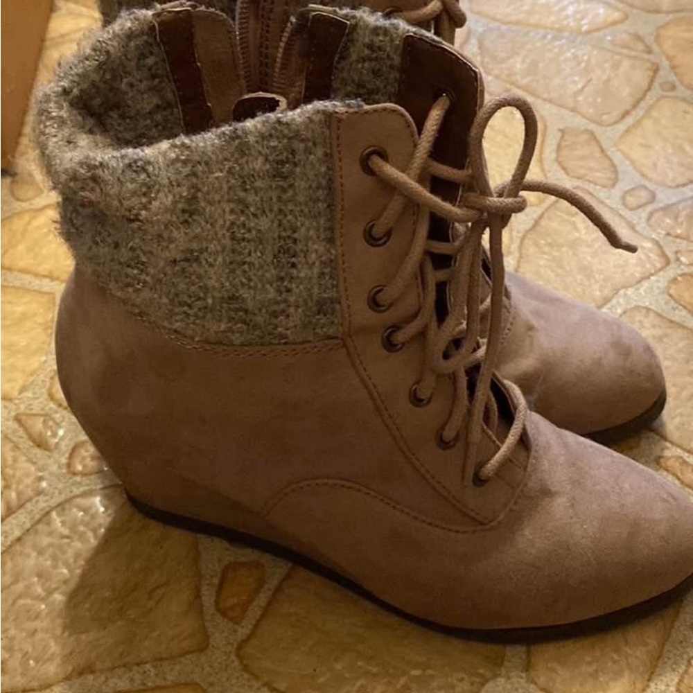 Women's Tan Ankle Boots